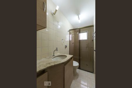 Banheiro de apartamento para alugar com 2 quartos, 60m² em Sacomã, São Paulo