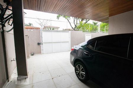 Garagem de casa para alugar com 4 quartos, 280m² em Vila Clementino, São Paulo