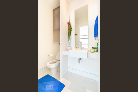 Lavabo Social de apartamento à venda com 4 quartos, 205m² em Santa Lúcia, Belo Horizonte