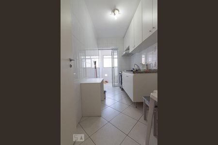 Cozinha de apartamento para alugar com 2 quartos, 64m² em Perdizes, São Paulo