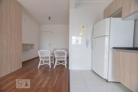 Sala / Cozinha  de kitnet/studio à venda com 1 quarto, 48m² em Centro, Jundiaí