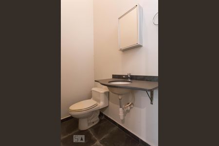 Lavabo de casa para alugar com 2 quartos, 198m² em Jardim Paulistano, São Paulo