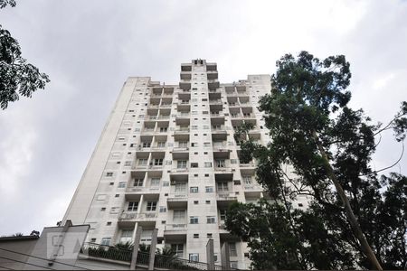 Fachada de apartamento para alugar com 1 quarto, 48m² em Vila Suzana, São Paulo