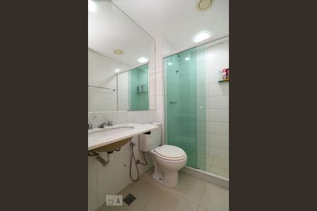 Banheiro Suite. de apartamento à venda com 3 quartos, 95m² em Copacabana, Rio de Janeiro