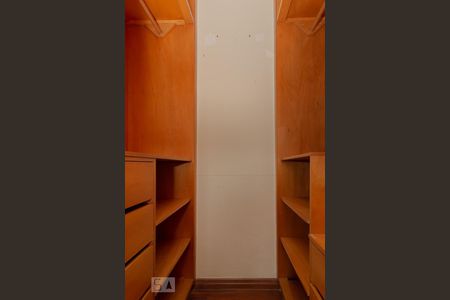 Closet do Quarto de apartamento para alugar com 1 quarto, 50m² em Vila São Francisco, São Paulo