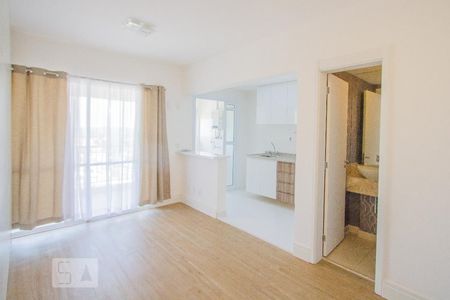 Sala de apartamento para alugar com 1 quarto, 50m² em Jardim Aeroporto, São Paulo