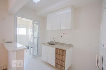 Cozinha de apartamento para alugar com 1 quarto, 50m² em Jardim Aeroporto, São Paulo