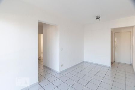 Sala de apartamento para alugar com 3 quartos, 70m² em Vila Parque Jabaquara, São Paulo