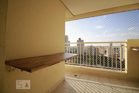 Sacada de apartamento à venda com 3 quartos, 74m² em Vila das Mercês, São Paulo