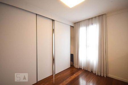 Sala de apartamento para alugar com 1 quarto, 70m² em Vila Suzana, São Paulo