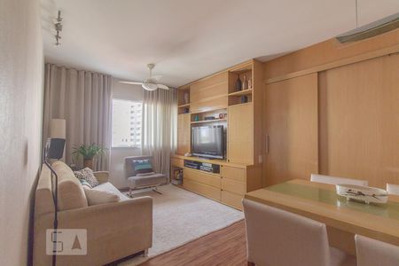 Sala de apartamento para alugar com 2 quartos, 54m² em Vila Guarani (z Sul), São Paulo