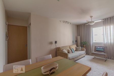 Sala de apartamento para alugar com 2 quartos, 54m² em Vila Guarani (z Sul), São Paulo