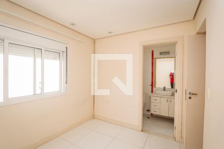 Suite de apartamento para alugar com 2 quartos, 52m² em Vila Suzana, São Paulo