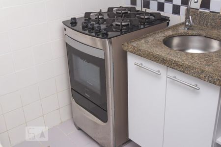 Cozinha de apartamento para alugar com 1 quarto, 57m² em Barra da Tijuca, Rio de Janeiro