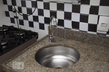 Cozinha de apartamento para alugar com 1 quarto, 57m² em Barra da Tijuca, Rio de Janeiro