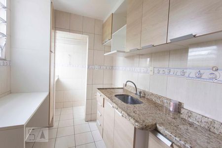 Cozinha de apartamento à venda com 2 quartos, 70m² em Fátima, Niterói