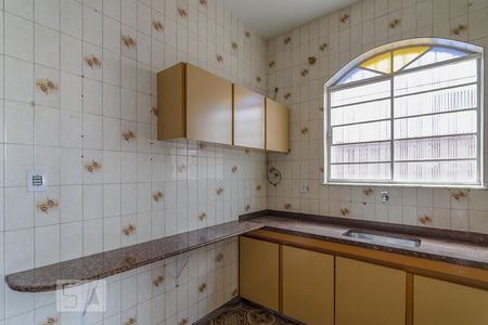 Cozinha de casa para alugar com 4 quartos, 280m² em Ipiranga, Belo Horizonte