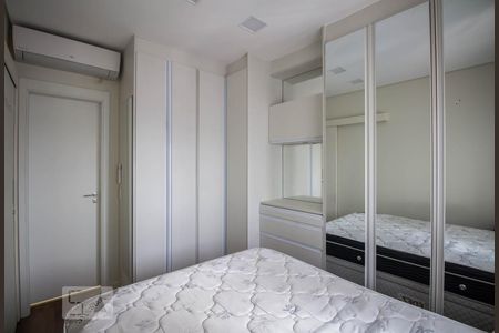 Quarto suíte de apartamento para alugar com 2 quartos, 67m² em Pinheiros, São Paulo