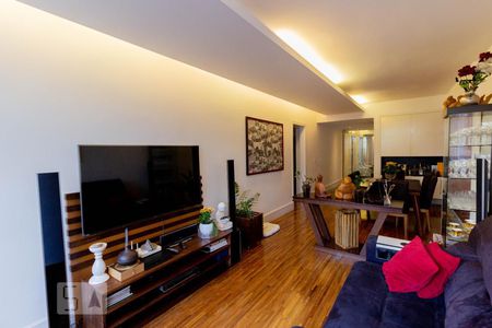 Sala de apartamento para alugar com 2 quartos, 120m² em Cerqueira César, São Paulo