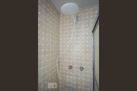 Banheiro suíte detalhe de apartamento para alugar com 3 quartos, 125m² em Sumarezinho, São Paulo
