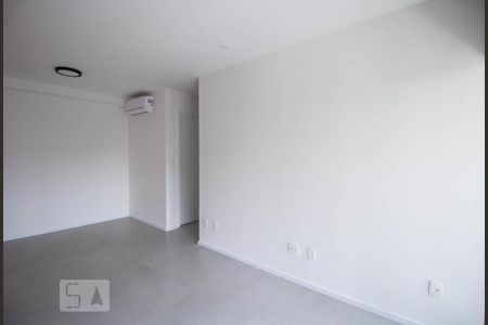 Sala de apartamento para alugar com 2 quartos, 65m² em Pinheiros, São Paulo