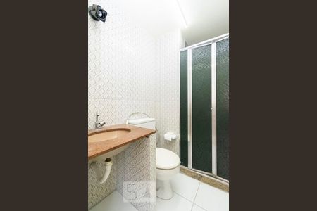 Banheiro Social de apartamento à venda com 2 quartos, 47m² em Fonseca, Niterói