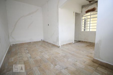 Sala de casa à venda com 3 quartos, 230m² em Vila Progredior, São Paulo