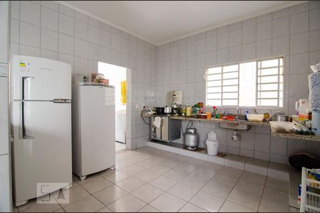 Cozinha de casa à venda com 4 quartos, 230m² em Vila Industrial, Campinas