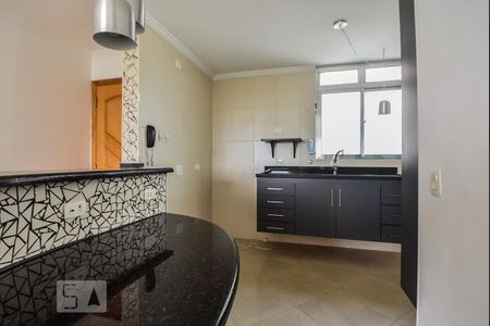 Cozinha de apartamento para alugar com 2 quartos, 85m² em Santo Amaro, São Paulo