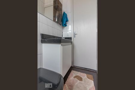 Banheiro  de apartamento para alugar com 2 quartos, 60m² em Floresta, Belo Horizonte