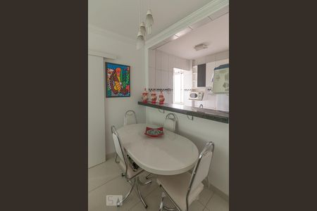 Sala de apartamento para alugar com 2 quartos, 60m² em Floresta, Belo Horizonte