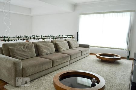 Sala  de casa para alugar com 8 quartos, 600m² em Jardim da Saúde, São Paulo
