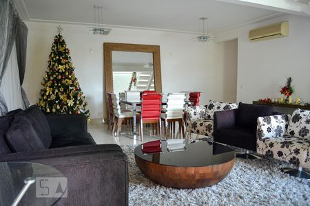 Sala de casa para alugar com 8 quartos, 600m² em Jardim da Saúde, São Paulo