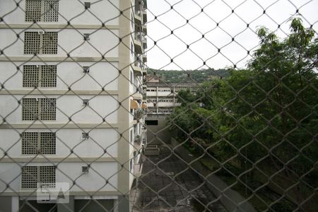 Vista sala de apartamento para alugar com 2 quartos, 70m² em Vila Isabel, Rio de Janeiro