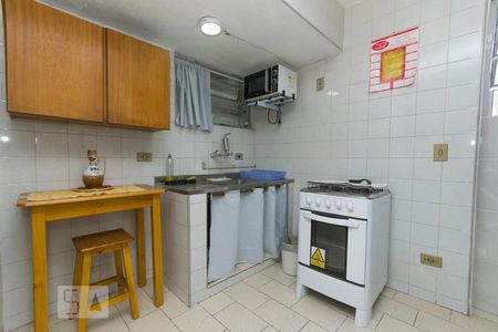 Cozinha de casa para alugar com 1 quarto, 13m² em Vila Parque Jabaquara, São Paulo