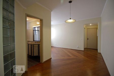 Sala de apartamento para alugar com 1 quarto, 65m² em Vila Anglo Brasileira, São Paulo