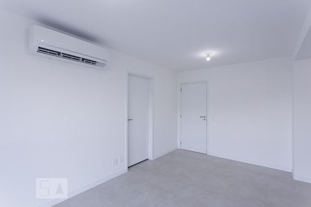 Sala de apartamento à venda com 2 quartos, 82m² em Barra da Tijuca, Rio de Janeiro