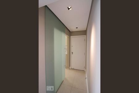 Corredor de apartamento à venda com 2 quartos, 90m² em Bela Aliança, São Paulo