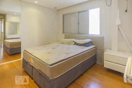 Suíte 1 de apartamento para alugar com 2 quartos, 120m² em Vila Uberabinha, São Paulo