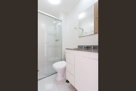 Banheiro  de apartamento à venda com 2 quartos, 55m² em Jaguaré, São Paulo