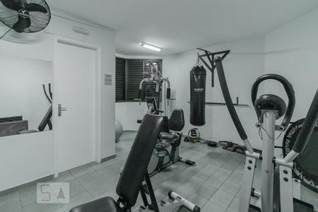 Apartamento para alugar com 300m², 4 quartos e 4 vagas Apartamento para alugar com 300m², 4 quartos e 4 vagasAcademia
