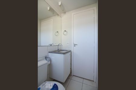 Banheiro de apartamento para alugar com 2 quartos, 51m² em Jardim Nova Europa, Campinas