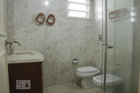 Banheiro de apartamento à venda com 2 quartos, 96m² em Higienópolis, São Paulo