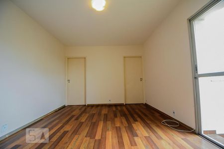 Sala de apartamento para alugar com 3 quartos, 70m² em Santo Amaro, São Paulo