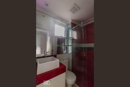 Banheiro de apartamento à venda com 2 quartos, 82m² em Gopoúva, Guarulhos