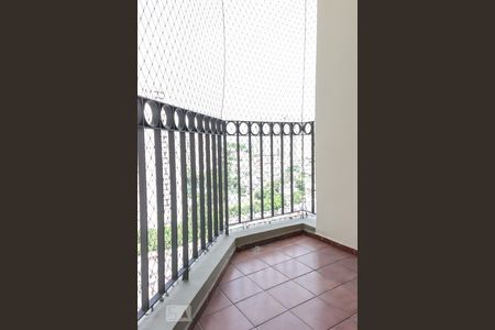 Varanda  de apartamento à venda com 2 quartos, 56m² em Vila Polopoli, São Paulo