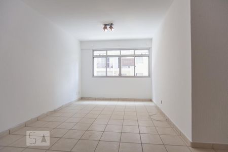 Sala de apartamento para alugar com 2 quartos, 70m² em Centro, Campinas