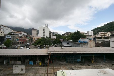 Vista sala de apartamento para alugar com 2 quartos, 68m² em Vila Isabel, Rio de Janeiro