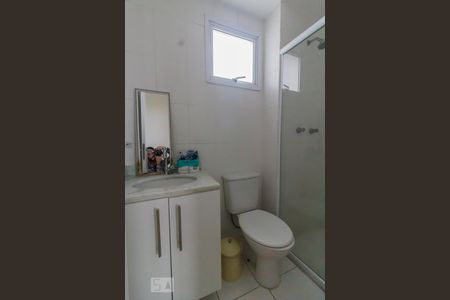 Banheiro de apartamento para alugar com 3 quartos, 71m² em Gopoúva, Guarulhos