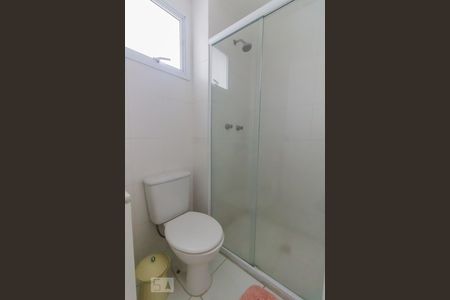 Banheiro de apartamento para alugar com 3 quartos, 71m² em Gopoúva, Guarulhos